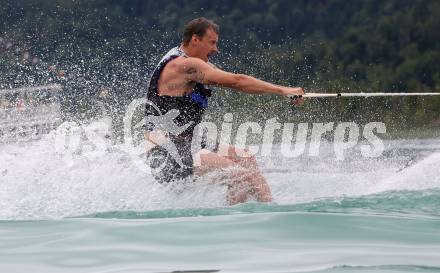 Schi Alpin. Wasserschi. OESV Medientermin. Manuel Feller . Poertschach, am 4.7.2024.
Foto: Kuess
www.qspictures.net
---
pressefotos, pressefotografie, kuess, qs, qspictures, sport, bild, bilder, bilddatenbank