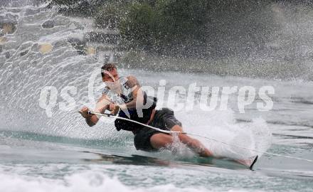 Schi Alpin. Wasserschi. OESV Medientermin.  Manuel Feller. Poertschach, am 4.7.2024.
Foto: Kuess
www.qspictures.net
---
pressefotos, pressefotografie, kuess, qs, qspictures, sport, bild, bilder, bilddatenbank