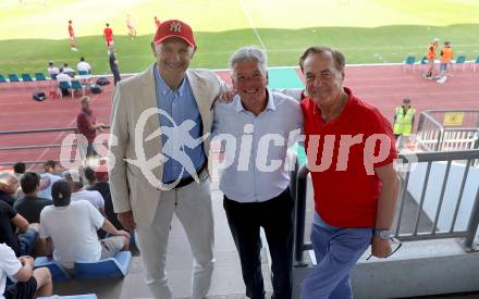 Fussball OEFB Cup. Velden gegen GAK.  Manfred Mertel, LH Peter Kaiser. Villach, am 26.7.2024.
Foto: Kuess
www.qspictures.net
---
pressefotos, pressefotografie, kuess, qs, qspictures, sport, bild, bilder, bilddatenbank