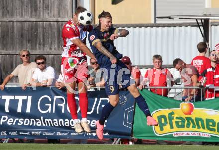 Fussball OEFB Cup. Velden gegen GAK.  Tom Zurga (Velden),  Martin Kreuzriegler (GAK). Villach, am 26.7.2024.
Foto: Kuess
www.qspictures.net
---
pressefotos, pressefotografie, kuess, qs, qspictures, sport, bild, bilder, bilddatenbank