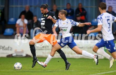 Fussball. Regionalliga. Treibach gegen SPG Wallern/St. Marienkirchen. Lukas Maximilian Pippan  (Treibach),   Oliver Affenzeller (Wallern). Treibach, am 2.8.2024.
Foto: Kuess
www.qspictures.net
---
pressefotos, pressefotografie, kuess, qs, qspictures, sport, bild, bilder, bilddatenbank