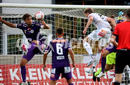 Fussball Bundesliga. WAC gegen SK Austria Klagenfurt.  Simon Piesinger (WAC), Thorsten Mahrer   (Klagenfurt).  Wolfsberg, am 3.8.2024.
Foto: Kuess
www.qspictures.net
---
pressefotos, pressefotografie, kuess, qs, qspictures, sport, bild, bilder, bilddatenbank