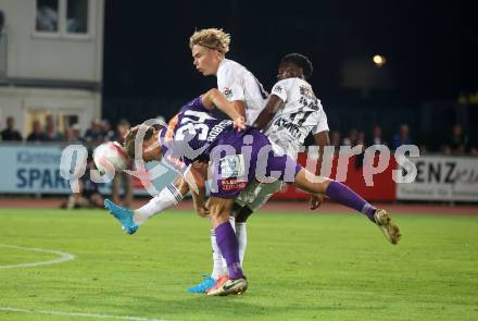 Fussball Bundesliga. WAC gegen SK Austria Klagenfurt.  Erik Kojzek, David Atanga, (WAC),   Jannik Robatsch  (Klagenfurt).  Wolfsberg, am 3.8.2024.
Foto: Kuess
www.qspictures.net
---
pressefotos, pressefotografie, kuess, qs, qspictures, sport, bild, bilder, bilddatenbank