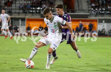 Fussball Bundesliga. WAC gegen SK Austria Klagenfurt.  Adis Jasic,  (WAC), Ben Bobzien  (Klagenfurt).  Wolfsberg, am 3.8.2024.
Foto: Kuess
www.qspictures.net
---
pressefotos, pressefotografie, kuess, qs, qspictures, sport, bild, bilder, bilddatenbank