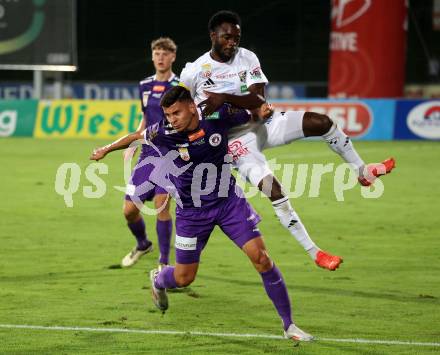 Fussball Bundesliga. WAC gegen SK Austria Klagenfurt.  David Atanga, (WAC),  David Toshevski  (Klagenfurt).  Wolfsberg, am 3.8.2024.
Foto: Kuess
www.qspictures.net
---
pressefotos, pressefotografie, kuess, qs, qspictures, sport, bild, bilder, bilddatenbank