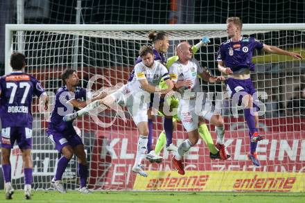 Fussball Bundesliga. WAC gegen SK Austria Klagenfurt.  Dominik Baumgartner, Nicolas Wimmer,  (WAC),  Thorsten Mahrer, Niklas Szerencsi, Nicolas Binder (Klagenfurt).  Wolfsberg, am 3.8.2024.
Foto: Kuess
www.qspictures.net
---
pressefotos, pressefotografie, kuess, qs, qspictures, sport, bild, bilder, bilddatenbank