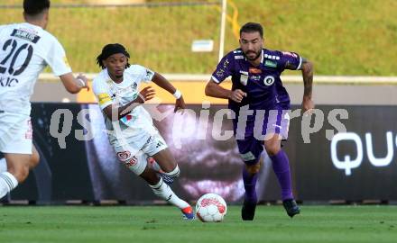 Fussball Bundesliga. WAC gegen SK Austria Klagenfurt.  Thierno Mamadou Lamarana Ballo,  (WAC),  KOsmas Gkezos (Klagenfurt).  Wolfsberg, am 3.8.2024.
Foto: Kuess
www.qspictures.net
---
pressefotos, pressefotografie, kuess, qs, qspictures, sport, bild, bilder, bilddatenbank