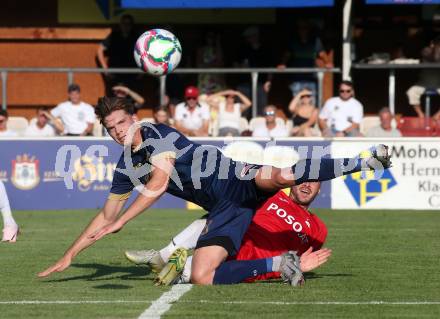 Fussball Kaerntner Liga. SAK gegen Velden.  Mario Antunovic (SAK),  Nicolas Manuel Modritz (Velden). Welzenegg, am 10.8.2024.
Foto: Kuess
www.qspictures.net
---
pressefotos, pressefotografie, kuess, qs, qspictures, sport, bild, bilder, bilddatenbank