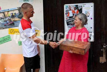 Wildwassersport. Kajak. Empfang Felix Oschmautz. Felix Oschmautz, Ruth Feistritzer. . KLagenfurt, am 9.8.2024.
Foto: Kuess
---
pressefotos, pressefotografie, kuess, qs, qspictures, sport, bild, bilder, bilddatenbank