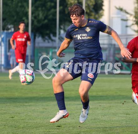 Fussball Kaerntner Liga. SAK gegen Velden. Florian Schaller (Velden). Welzenegg, am 10.8.2024.
Foto: Kuess
www.qspictures.net
---
pressefotos, pressefotografie, kuess, qs, qspictures, sport, bild, bilder, bilddatenbank