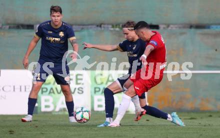 Fussball Kaerntner Liga. SAK gegen Velden.  Enes Brdjanovic (SAK), Lukas Alfred Sadnik  (Velden). Welzenegg, am 10.8.2024.
Foto: Kuess
www.qspictures.net
---
pressefotos, pressefotografie, kuess, qs, qspictures, sport, bild, bilder, bilddatenbank