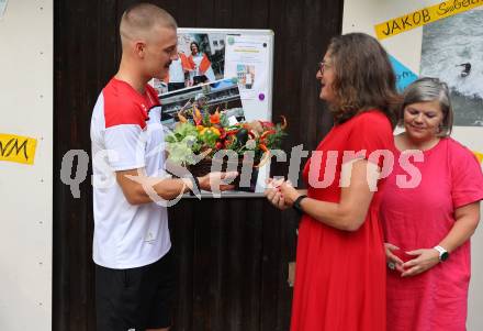 Wildwassersport. Kajak. Empfang Felix Oschmautz. Felix Oschmautz, Constance Mochar. . KLagenfurt, am 9.8.2024.
Foto: Kuess
---
pressefotos, pressefotografie, kuess, qs, qspictures, sport, bild, bilder, bilddatenbank