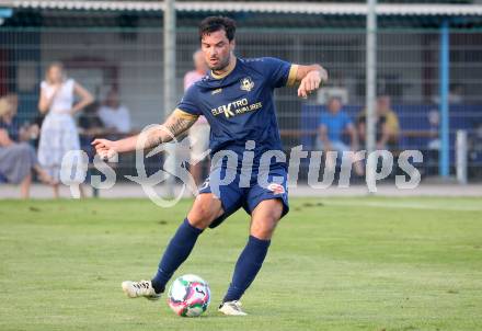 Fussball Kaerntner Liga. SAK gegen Velden.  Roland Putsche (Velden). Welzenegg, am 10.8.2024.
Foto: Kuess
www.qspictures.net
---
pressefotos, pressefotografie, kuess, qs, qspictures, sport, bild, bilder, bilddatenbank