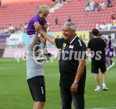 Fussball Bundesliga. SK Austria Klagenfurt gegen SK Rapid. Co-Trainer Martin Lassnig, Trainer Peter Pacult (Klagenfurt).  Klagenfurt, am 11.8.2024.
Foto: Kuess
www.qspictures.net
---
pressefotos, pressefotografie, kuess, qs, qspictures, sport, bild, bilder, bilddatenbank