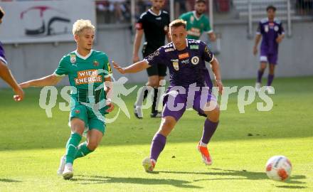 Fussball Bundesliga. SK Austria Klagenfurt gegen SK Rapid.  Tobias Koch, (Klagenfurt), Moritz Oswald   (Rapid).  Klagenfurt, am 11.8.2024.
Foto: Kuess
www.qspictures.net
---
pressefotos, pressefotografie, kuess, qs, qspictures, sport, bild, bilder, bilddatenbank