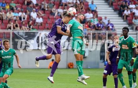 Fussball Bundesliga. SK Austria Klagenfurt gegen SK Rapid.  Niklas Szerencsi, (Klagenfurt), Guido Burgstaller  (Rapid).  Klagenfurt, am 11.8.2024.
Foto: Kuess
www.qspictures.net
---
pressefotos, pressefotografie, kuess, qs, qspictures, sport, bild, bilder, bilddatenbank