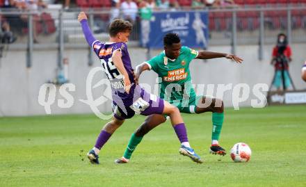 Fussball Bundesliga. SK Austria Klagenfurt gegen SK Rapid. Phillip Wydra,  (Klagenfurt), Mamadou Sangare  (Rapid).  Klagenfurt, am 11.8.2024.
Foto: Kuess
www.qspictures.net
---
pressefotos, pressefotografie, kuess, qs, qspictures, sport, bild, bilder, bilddatenbank