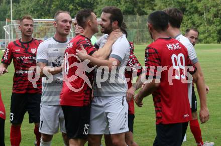 Fussball Kaerntner Liga. ATUS Ferlach gegen Koettmannsdorf.  Martin Posratschnig (Ferlach), Fabian Janschitz  (Koettmannsdorf). Ferlach, 14.8.2024.
Foto: Kuess
www.qspictures.net
---
pressefotos, pressefotografie, kuess, qs, qspictures, sport, bild, bilder, bilddatenbank