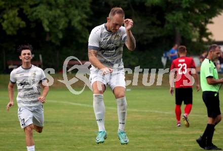 Fussball Kaerntner Liga. ATUS Ferlach gegen Koettmannsdorf.  Torjubel Aner Mandzic   (Koettmannsdorf). Ferlach, 14.8.2024.
Foto: Kuess
www.qspictures.net
---
pressefotos, pressefotografie, kuess, qs, qspictures, sport, bild, bilder, bilddatenbank