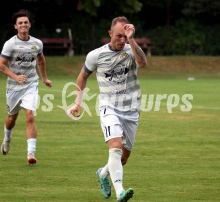 Fussball Kaerntner Liga. ATUS Ferlach gegen Koettmannsdorf.  Torjubel Aner Mandzic   (Koettmannsdorf). Ferlach, 14.8.2024.
Foto: Kuess
www.qspictures.net
---
pressefotos, pressefotografie, kuess, qs, qspictures, sport, bild, bilder, bilddatenbank