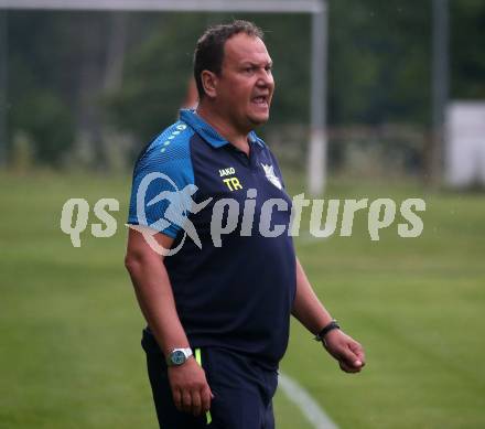 Fussball Kaerntner Liga. ATUS Ferlach gegen Koettmannsdorf.  Trainer Alexander Suppantschitsch (Koettmannsdorf). Ferlach, 14.8.2024.
Foto: Kuess
www.qspictures.net
---
pressefotos, pressefotografie, kuess, qs, qspictures, sport, bild, bilder, bilddatenbank