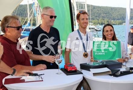 Segeln. Empfang Olympiasiegerin Lara Vadlau.  Gilbert Isep, Werner Pietsch, Lukas Maehr, Lara Vadlau . Velden, am 15.8.2024.
Foto: Kuess
www.qspictures.net
---
pressefotos, pressefotografie, kuess, qs, qspictures, sport, bild, bilder, bilddatenbank