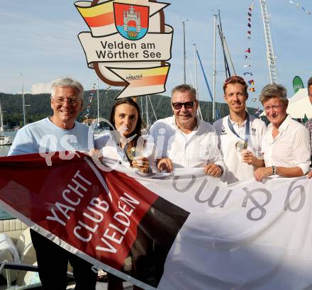 Segeln. Empfang Olympiasiegerin Lara Vadlau.  LH Peter Kaiser, Lara Vadlau, Wolfgang Gratzer, Lukas Maehr, Arno Arthofer . Velden, am 15.8.2024.
Foto: Kuess
www.qspictures.net
---
pressefotos, pressefotografie, kuess, qs, qspictures, sport, bild, bilder, bilddatenbank