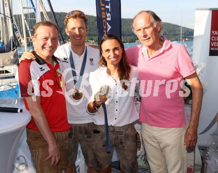 Segeln. Empfang Olympiasiegerin Lara Vadlau.   Ulrich Zafoschnig, Lukas Maehr, Lara Vadlau, . Velden, am 15.8.2024.
Foto: Kuess
www.qspictures.net
---
pressefotos, pressefotografie, kuess, qs, qspictures, sport, bild, bilder, bilddatenbank