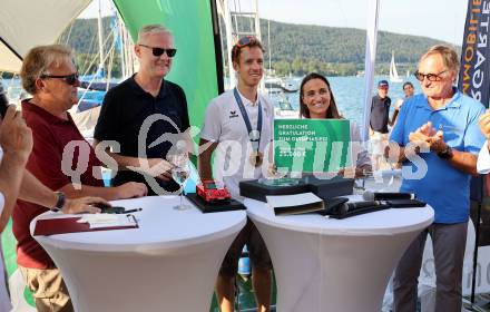 Segeln. Empfang Olympiasiegerin Lara Vadlau.  Gilbert Isep, Werner Pietsch, Lukas Maehr, Lara Vadlau, Franz Klammer . Velden, am 15.8.2024.
Foto: Kuess
www.qspictures.net
---
pressefotos, pressefotografie, kuess, qs, qspictures, sport, bild, bilder, bilddatenbank