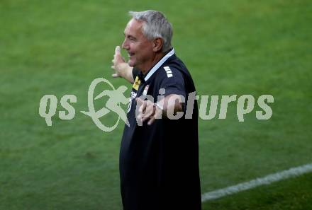 Fussball Bundesliga. SK Austria Klagenfurt gegen SK Puntigamer Sturm Graz. Trainer Peter Pacult (Klagenfurt).   Klagenfurt, am 17.8.2024.
Foto: Kuess
www.qspictures.net
---
pressefotos, pressefotografie, kuess, qs, qspictures, sport, bild, bilder, bilddatenbank