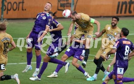 Fussball Bundesliga. SK Austria Klagenfurt gegen SK Puntigamer Sturm Graz. Christopher Wernitznig, (Klagenfurt),   Jon Gorenc Stankovic (Graz).  Klagenfurt, am 17.8.2024.
Foto: Kuess
www.qspictures.net
---
pressefotos, pressefotografie, kuess, qs, qspictures, sport, bild, bilder, bilddatenbank