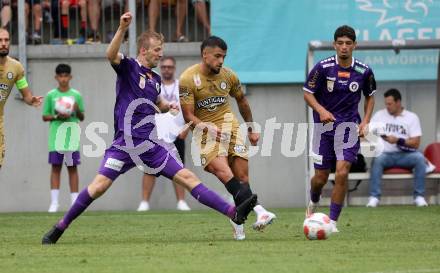 Fussball Bundesliga. SK Austria Klagenfurt gegen SK Puntigamer Sturm Graz. Christopher Cvetko,  (Klagenfurt),   Jusuf Gazibegovic (Graz).  Klagenfurt, am 17.8.2024.
Foto: Kuess
www.qspictures.net
---
pressefotos, pressefotografie, kuess, qs, qspictures, sport, bild, bilder, bilddatenbank