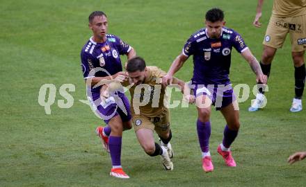 Fussball Bundesliga. SK Austria Klagenfurt gegen SK Puntigamer Sturm Graz. Tobias Koch, David Toshevski,  (Klagenfurt),  Otari Kiteishvili (Graz).  Klagenfurt, am 17.8.2024.
Foto: Kuess
www.qspictures.net
---
pressefotos, pressefotografie, kuess, qs, qspictures, sport, bild, bilder, bilddatenbank