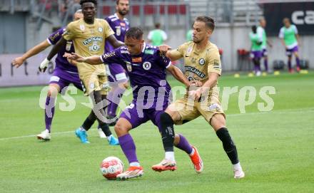 Fussball Bundesliga. SK Austria Klagenfurt gegen SK Puntigamer Sturm Graz. Tobias Koch,  (Klagenfurt), Tomi Horvat  (Graz).  Klagenfurt, am 17.8.2024.
Foto: Kuess
www.qspictures.net
---
pressefotos, pressefotografie, kuess, qs, qspictures, sport, bild, bilder, bilddatenbank