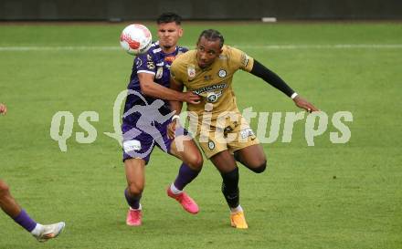 Fussball Bundesliga. SK Austria Klagenfurt gegen SK Puntigamer Sturm Graz. David Toshevski,  (Klagenfurt),  Emanuel Aiwu (Graz).  Klagenfurt, am 17.8.2024.
Foto: Kuess
www.qspictures.net
---
pressefotos, pressefotografie, kuess, qs, qspictures, sport, bild, bilder, bilddatenbank