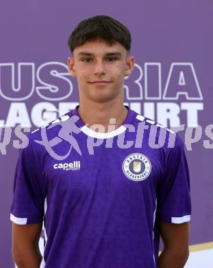 Fussball Nachwuchs. Akademie. SK Austria Klagenfurt. Mannschaftsfototermin. U16. Felix Fuchs. 
Foto: Kuess
www.qspictures.net
---
pressefotos, pressefotografie, kuess, qs, qspictures, sport, bild, bilder, bilddatenbank