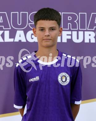 Fussball Nachwuchs. Akademie. SK Austria Klagenfurt. Mannschaftsfototermin. U16. Constantin Ortner. 
Foto: Kuess
www.qspictures.net
---
pressefotos, pressefotografie, kuess, qs, qspictures, sport, bild, bilder, bilddatenbank