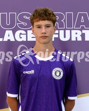 Fussball Nachwuchs. Akademie. SK Austria Klagenfurt. Mannschaftsfototermin. U15. Jannik Wrulich. 
Foto: Kuess
www.qspictures.net
---
pressefotos, pressefotografie, kuess, qs, qspictures, sport, bild, bilder, bilddatenbank