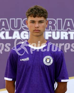 Fussball Nachwuchs. Akademie. SK Austria Klagenfurt. Mannschaftsfototermin. U18. Thomas Grieser. 
Foto: Kuess
www.qspictures.net
---
pressefotos, pressefotografie, kuess, qs, qspictures, sport, bild, bilder, bilddatenbank