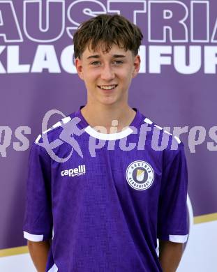 Fussball Nachwuchs. Akademie. SK Austria Klagenfurt. Mannschaftsfototermin. U15. Sam Pliessnig. 
Foto: Kuess
www.qspictures.net
---
pressefotos, pressefotografie, kuess, qs, qspictures, sport, bild, bilder, bilddatenbank