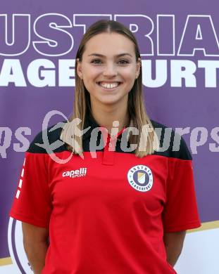 Fussball Nachwuchs. Akademie. SK Austria Klagenfurt. Mannschaftsfototermin. U16. Sara Schrott. 
Foto: Kuess
www.qspictures.net
---
pressefotos, pressefotografie, kuess, qs, qspictures, sport, bild, bilder, bilddatenbank