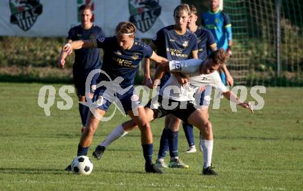 Fussball Kaerntner Liga. Velden gegen Bleiburg. Lukas Lausegger (Velden),  Jan Micheu (Bleiburg).  St. Egyden, am 24.8.2024.
Foto: Kuess
www.qspictures.net
---
pressefotos, pressefotografie, kuess, qs, qspictures, sport, bild, bilder, bilddatenbank