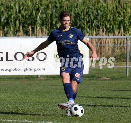 Fussball Kaerntner Liga. Velden gegen Bleiburg. Nicolas Manuel Modritz  (Velden),    St. Egyden, am 24.8.2024.
Foto: Kuess
www.qspictures.net
---
pressefotos, pressefotografie, kuess, qs, qspictures, sport, bild, bilder, bilddatenbank