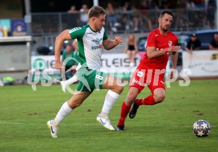 Fussball Kaerntner Liga. Voelkermarkt gegen ATSV Wolfsberg. Lukas Urnik (Voelkermarkt), Patrick Pfennich    (Wolfsberg). Voelkermarkt, am 30.8.2024.
Foto: Kuess
www.qspictures.net
---
pressefotos, pressefotografie, kuess, qs, qspictures, sport, bild, bilder, bilddatenbank