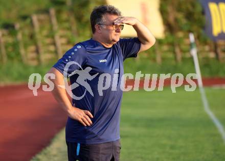 Fussball Kaerntner Liga. Voelkermarkt gegen ATSV Wolfsberg. Trainer Mario Romac(Wolfsberg). Voelkermarkt, am 30.8.2024.
Foto: Kuess
www.qspictures.net
---
pressefotos, pressefotografie, kuess, qs, qspictures, sport, bild, bilder, bilddatenbank