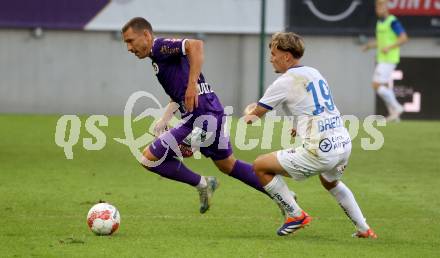 Fussball Bundesliga. SK Austria Klagenfurt gegen FC Blau Weiss Linz. Christopher Wernitznig,  (Klagenfurt),  Alexander Briedl (Linz).  Klagenfurt, am 31.8.2024.
Foto: Kuess
www.qspictures.net
---
pressefotos, pressefotografie, kuess, qs, qspictures, sport, bild, bilder, bilddatenbank