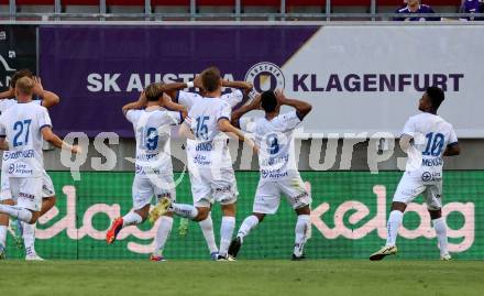 Fussball Bundesliga. SK Austria Klagenfurt gegen FC Blau Weiss Linz.  Torjubel (Linz).  Klagenfurt, am 31.8.2024.
Foto: Kuess
www.qspictures.net
---
pressefotos, pressefotografie, kuess, qs, qspictures, sport, bild, bilder, bilddatenbank