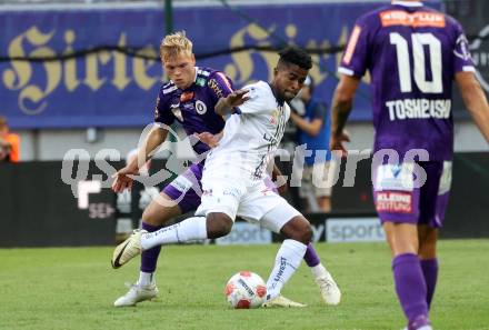 Fussball Bundesliga. SK Austria Klagenfurt gegen FC Blau Weiss Linz. Jonas Kuehn,  (Klagenfurt),  Paul Mensah (Linz).  Klagenfurt, am 31.8.2024.
Foto: Kuess
www.qspictures.net
---
pressefotos, pressefotografie, kuess, qs, qspictures, sport, bild, bilder, bilddatenbank