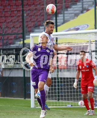 Fussball Bundesliga. SK Austria Klagenfurt gegen FC Blau Weiss Linz. Niklas Szerencsi,  (Klagenfurt),  Fabio Strauss (Linz).  Klagenfurt, am 31.8.2024.
Foto: Kuess
www.qspictures.net
---
pressefotos, pressefotografie, kuess, qs, qspictures, sport, bild, bilder, bilddatenbank