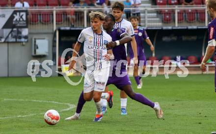 Fussball Bundesliga. SK Austria Klagenfurt gegen FC Blau Weiss Linz. Dikeni-Rafid Salifou, l (Klagenfurt),  Alexander Bried (Linz).  Klagenfurt, am 31.8.2024.
Foto: Kuess
www.qspictures.net
---
pressefotos, pressefotografie, kuess, qs, qspictures, sport, bild, bilder, bilddatenbank